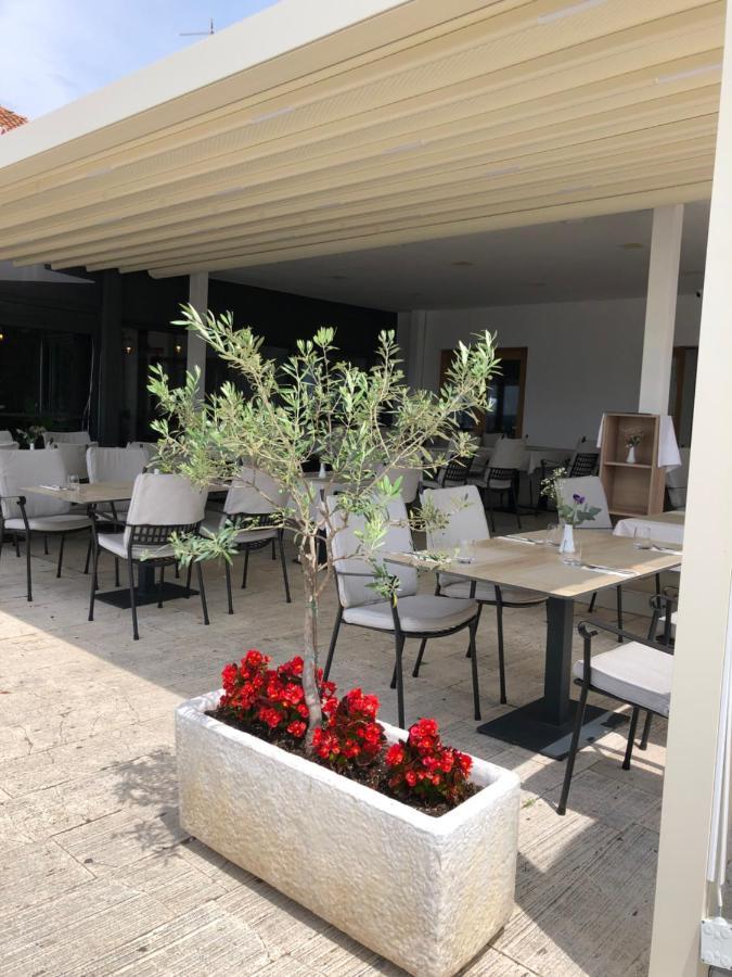 Sangulin Palace M Biograd Na Moru Exteriör bild